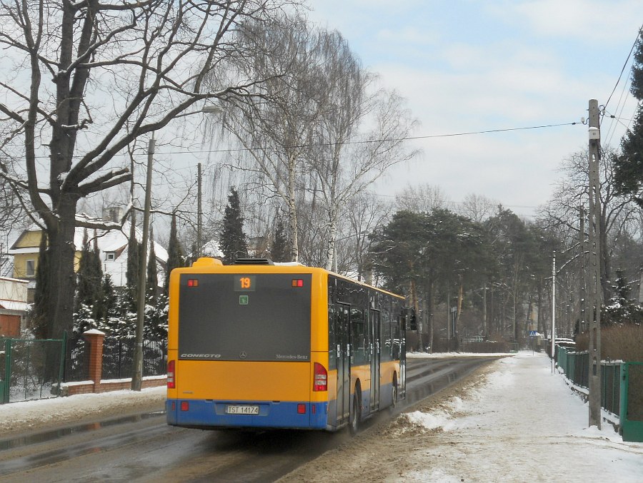 Mercedes Conecto LF 74 MZK Starachowice