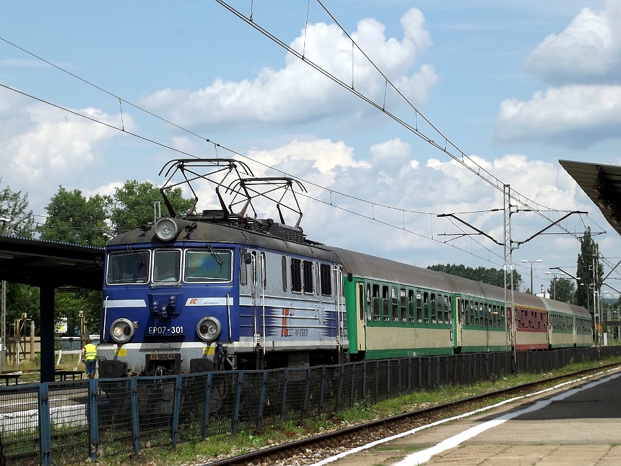 EP07 301 PKP Intercity