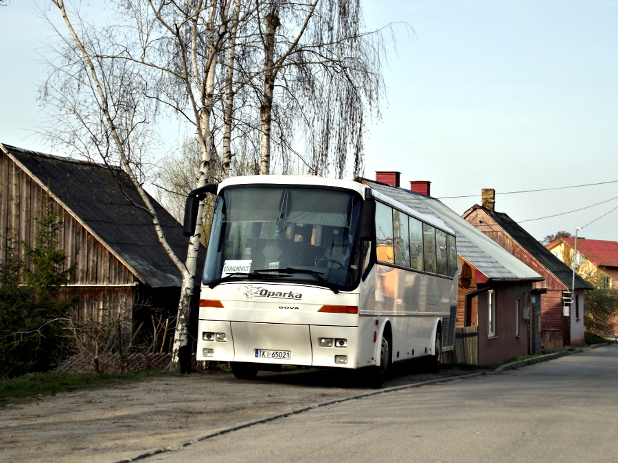 Bova Futura FLD 12 TKI 65021 Przewozy Os�b Opara Marcin / Oparka - Korczyn