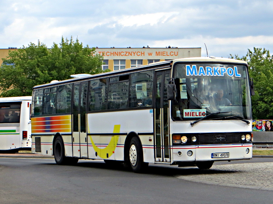 Van Hool T815CL RMI 49070 Markpol - Chorzel�w