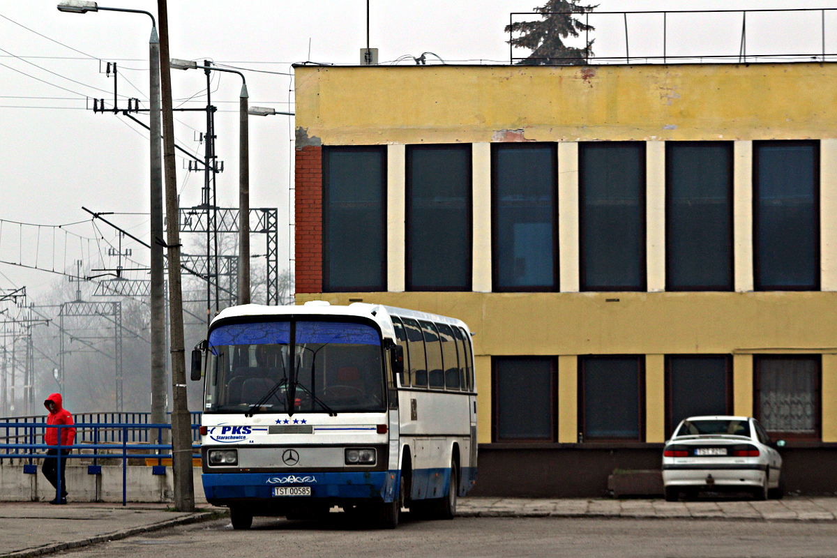 Mercedes O303 TST 00585 Przewozy Os�b Opara Marcin / Oparka - Korczyn