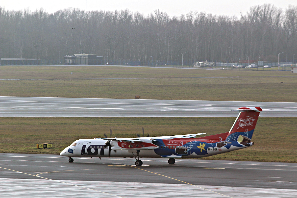 Bombardier Dash 8 Q400 SP-EQF Polskie Linie Lotnicze LOT