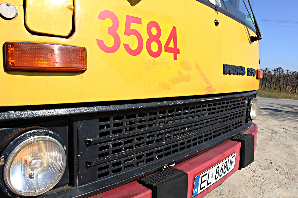 Ikarus 280 RV52 Czerwony Ikarus ��d�