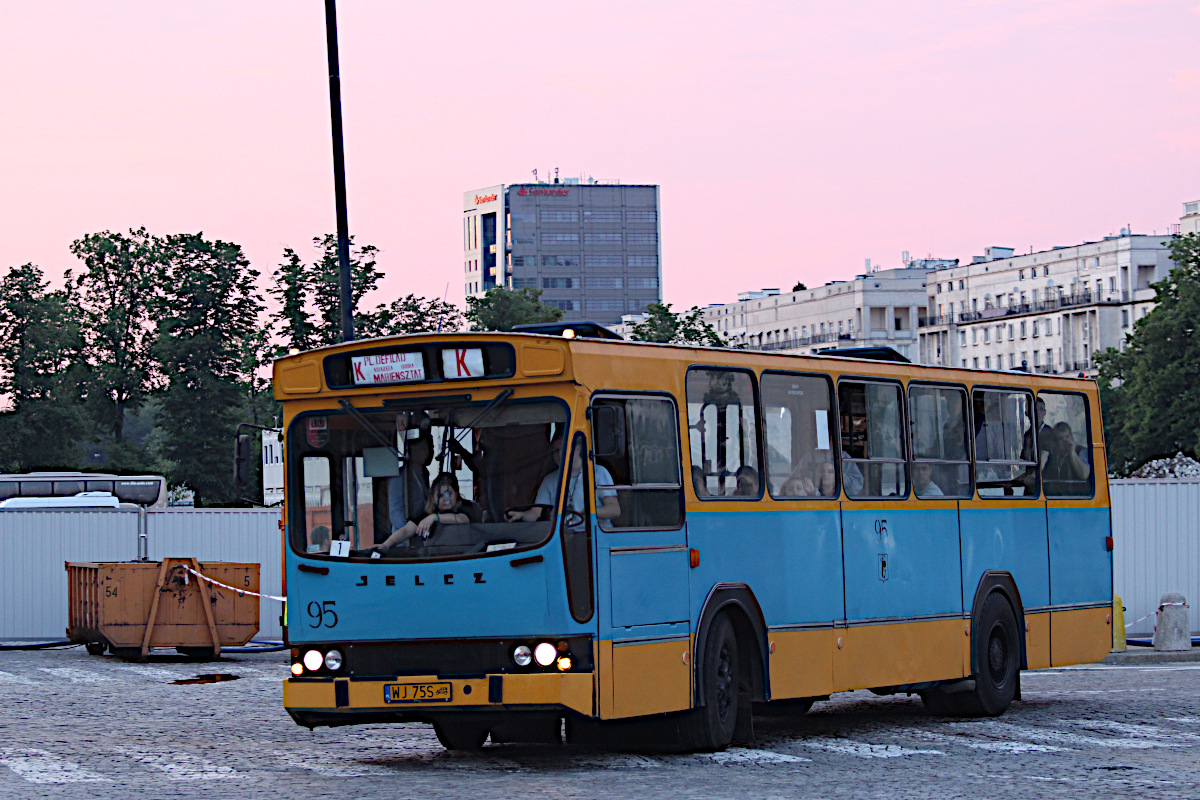 Jelcz M11 95 KMWTW Warszawa