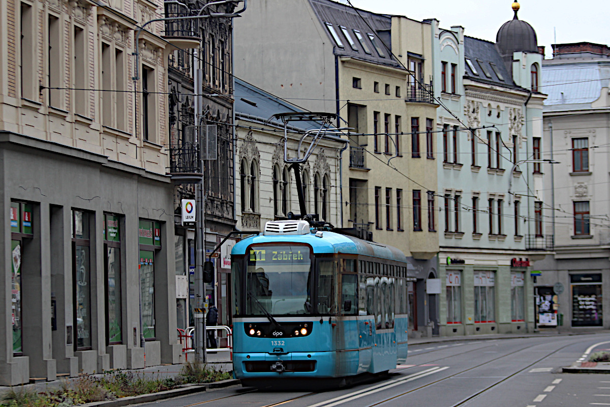 Pragoimex Vario LF 1332 Dopravn� podnik Ostrava