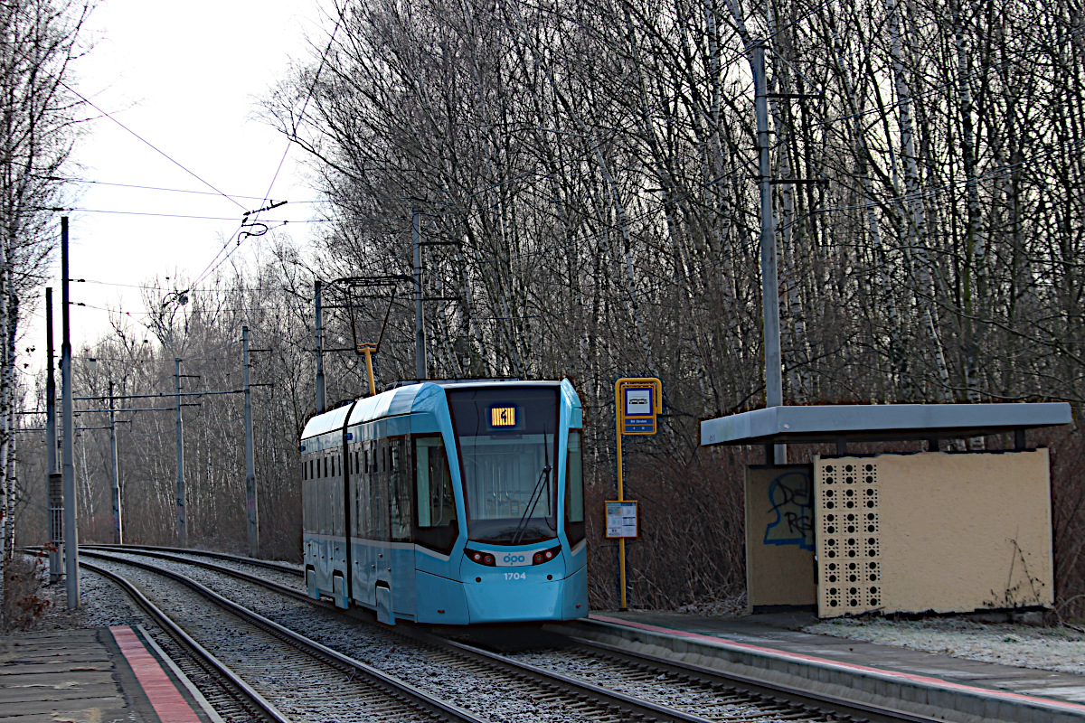 Stadler Tango NF2 1704 Dopravn� podnik Ostrava