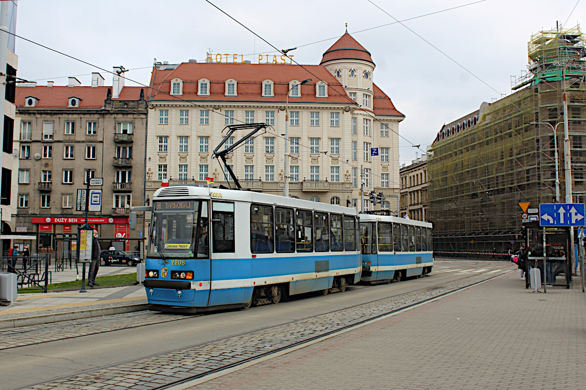 Konstal 105NWr 2208 MPK Wroc�aw