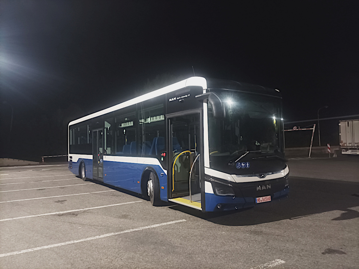 MAN LE�360 Lion`s Intercity LE 13 HB 061068 MPK Krak�w