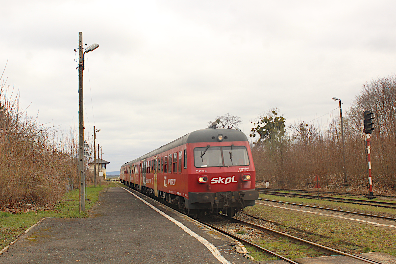 SN84 004 SKPL Stowarzyszenie Kolejowych Przewoz�w Lokalnych