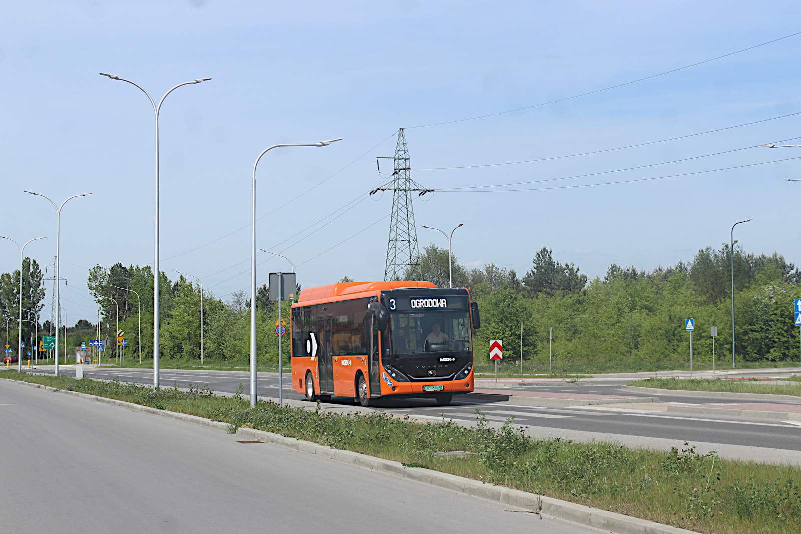 Yutong ZK6890BEVG E9 41 MPK Ostrowiec �wi�tokrzyski