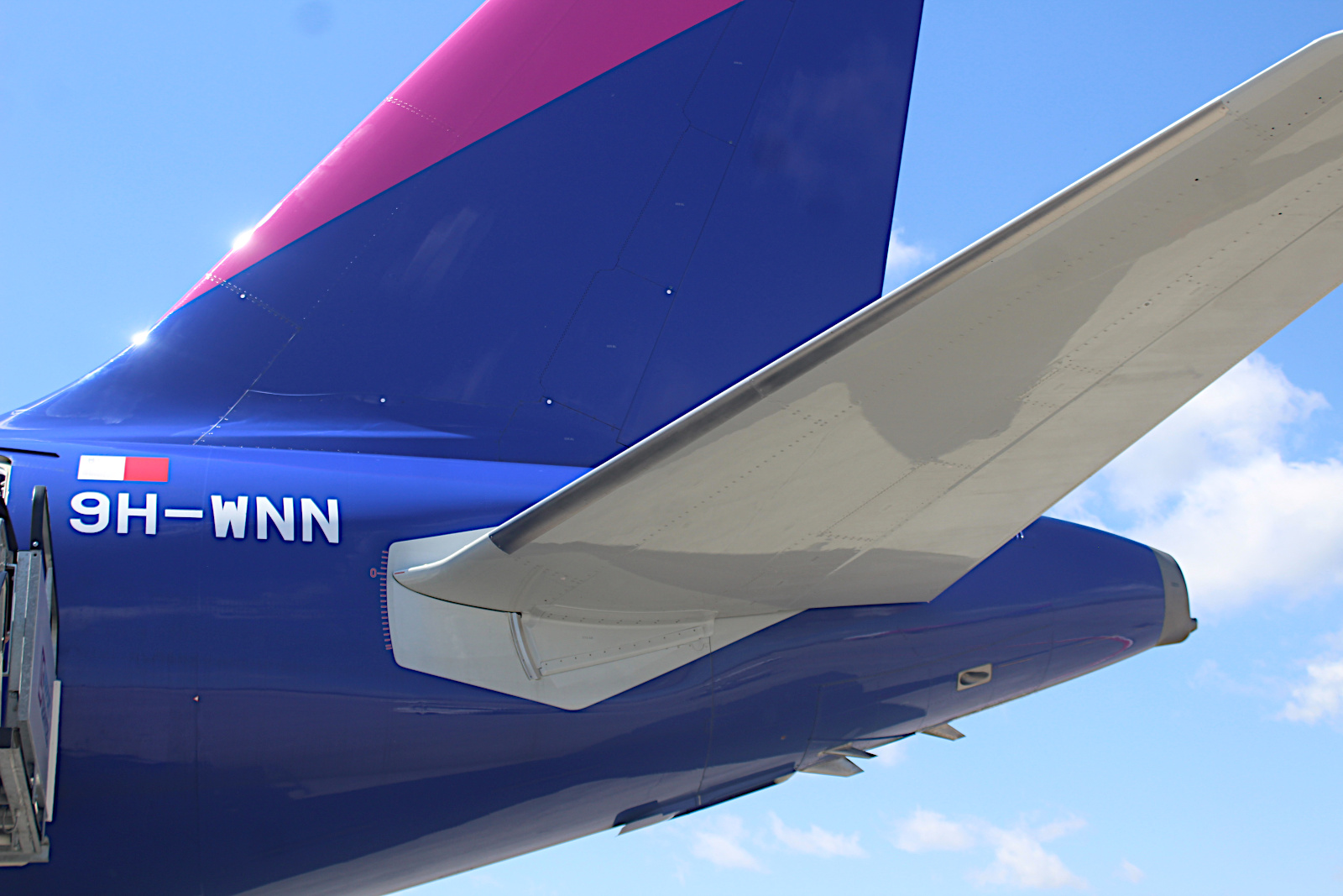 Airbus A321-271NX 9H-WNN Wizz Air Malta