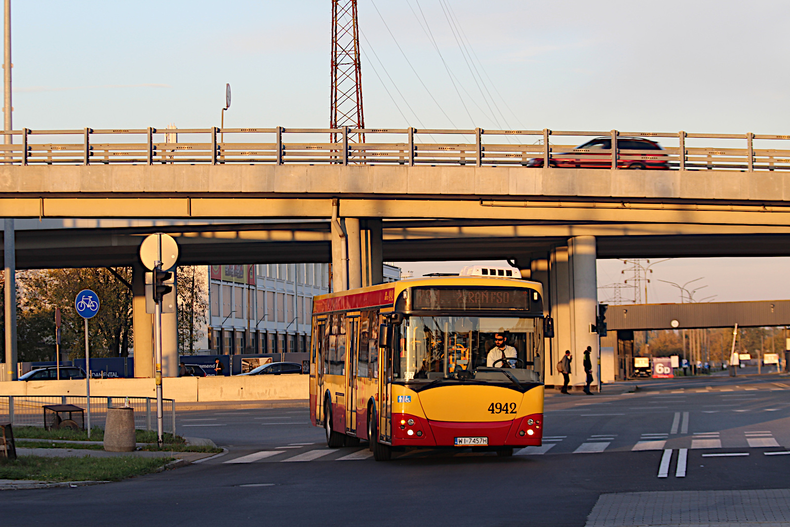 Jelcz M121I4 4942 MZA Warszawa