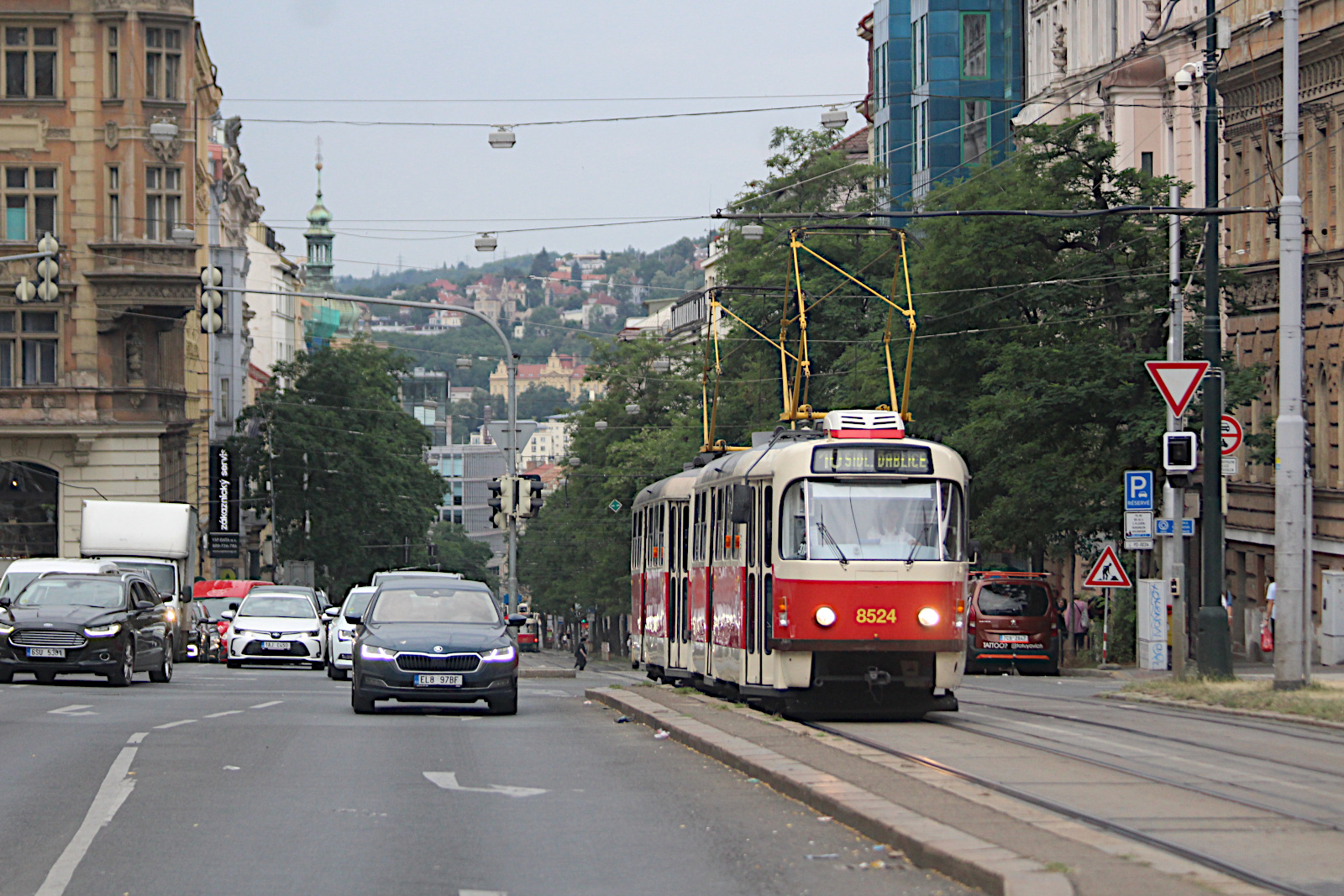Tatra T3R.P 8524 Dopravn� podnik hlavn�ho m�sta Prahy